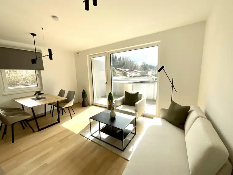Stylische 3-Zi.-Eckwhg. mit Terrassenbalkon und TG-Stellplatz (WBF-Übernahme ca. € 20.000,-)