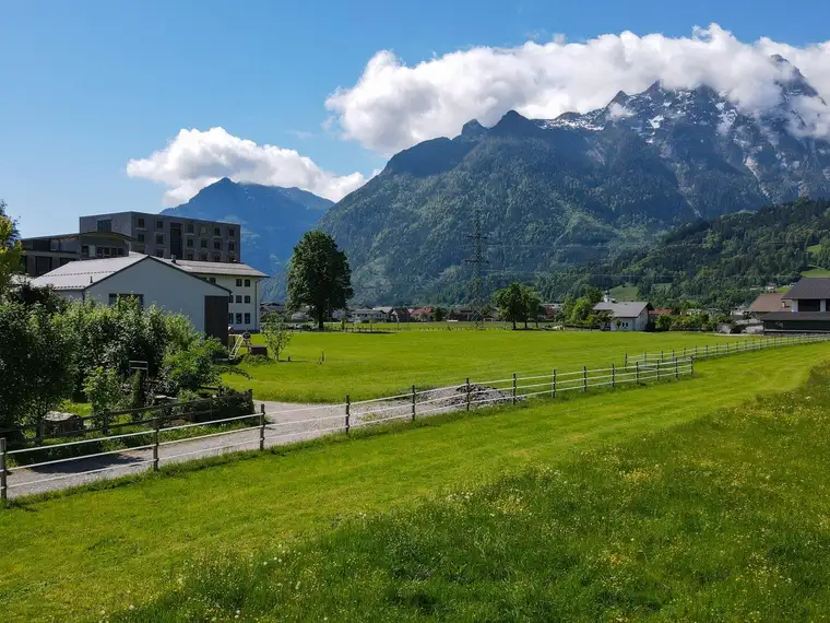 SONNIGES GRUNDSTÜCK AM GRÜNLAND IN KUCHL!
