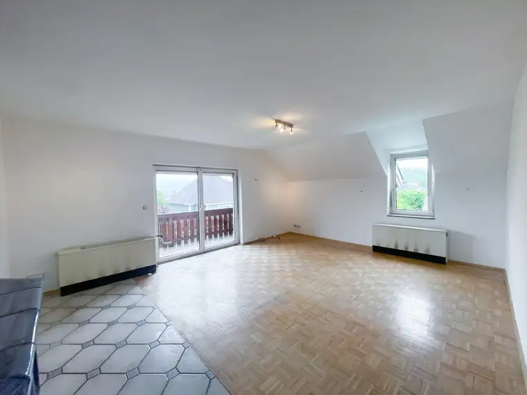 WOHNEN MIT SEEBLICK - 4-ZIMMER-WOHNUNG IN MONDSEE!