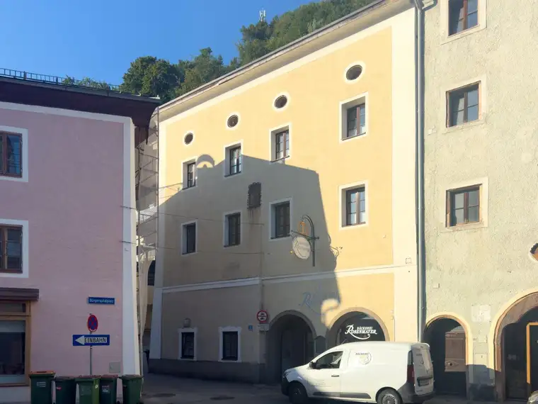 BETRIEBSBEREITE BACKSTUBE SAMT VERKAUFSRAUM FÜR BÄCKER UND KONDITOREN