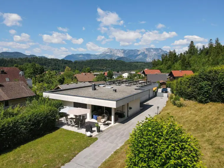 WOHNEN ZWISCHEN ZWEI WASSERLÄUFEN - ARCHITEKTENVILLA UND HISTORISCHE MÜHLE