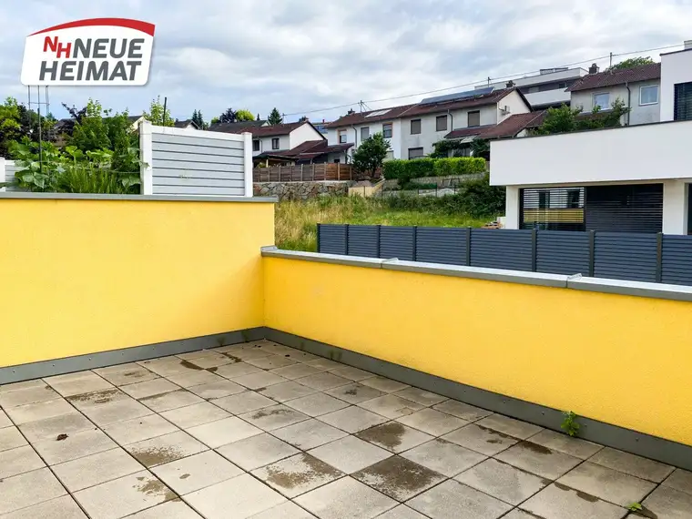 GERÄUMIGE FAMILIENWOHNUNG MIT ZWEI FREIFLÄCHEN UND GARAGENPLATZ IN MAUTHAUSEN!