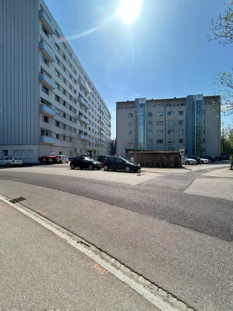 ZENTRALE 2 ZIMMER WOHNUNG IN WELS