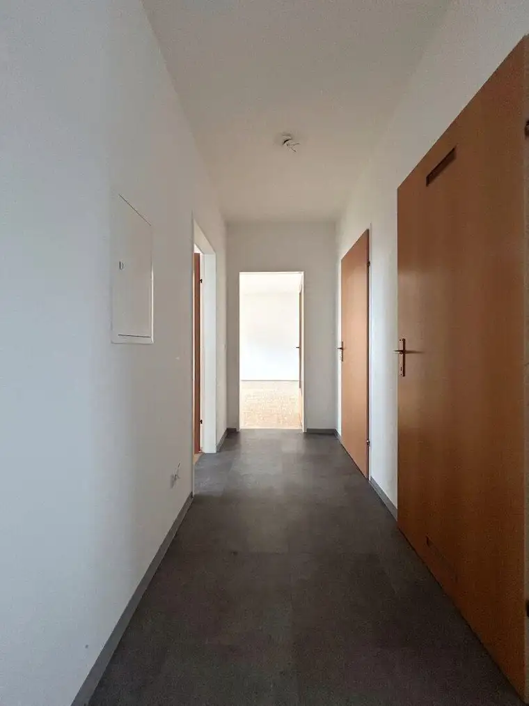 JETZT NOCH SOMMERANGEBOT SICHERN - 3 ZIMMER WOHNUNG IN KATSDORF