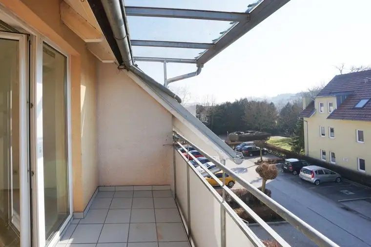 SOMMERANGEBOT - JETZT 2 MONATE MIETFREI SICHERN - 3 ZIMMER WOHNUNG IN KATSDORF