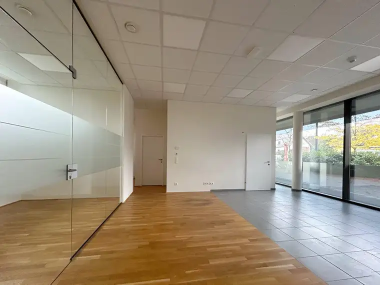 PLATZ FÜR DEINE GESCHÄFTSIDEE IN WARTBERG OB DER AIST