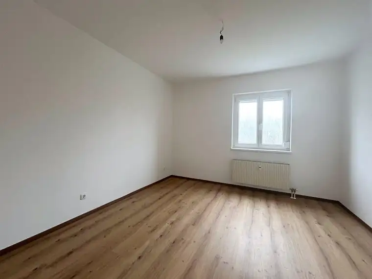 3 ZIMMER WOHNUNG IN WARTBERG MIT BALKON UND PARKPLATZ