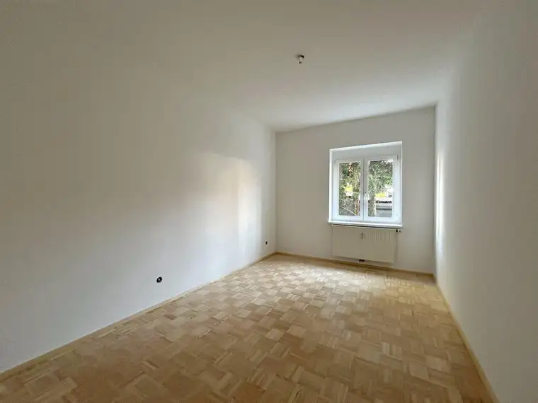 WOHNEN IN PUCHENAU - 2 ZIMMER WOHNUNG MIT BALKON UND GARAGE