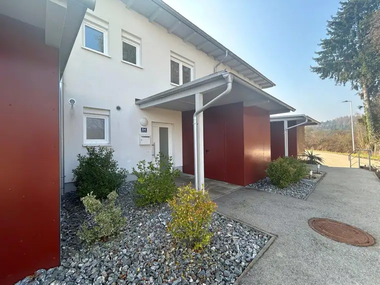 MIETE MIT KAUFOPTION IN ATTNANG - MODERNES REIHENHAUS MIT EIGENGARTEN