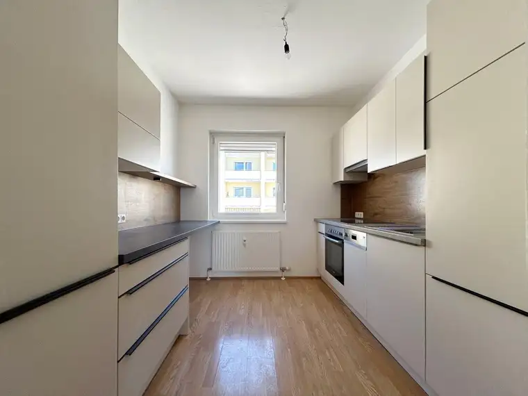 WOHNEN IN WARTBERG - 3 ZIMMER WOHNUNG MIT BALKON, PARKPLATZ UND KÜCHE