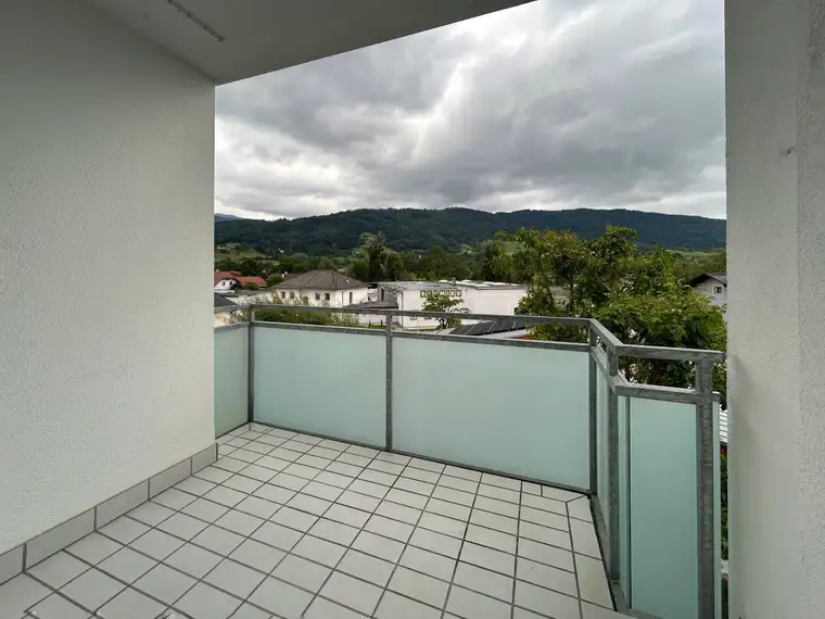 PREISWERTE 3-ZIMMER-WOHNUNG MIT LOGGIA UND PARKPLATZ IN KIRCHDORF/KREMS