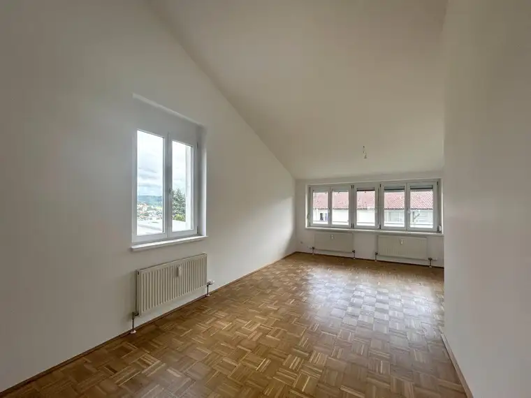 WOHNEN IN FREISTADT - 4 ZIMMER WOHNUNG MIT LOGGIA UND TIEFGARAGENSTELLPLATZ