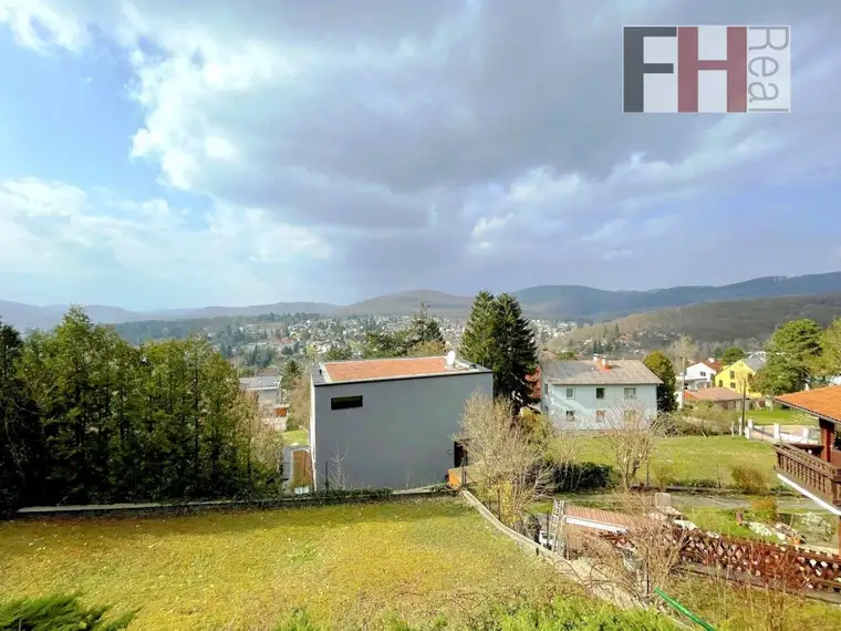 Haus in Bestlage am Satzberg mit sensationeller Fernsicht und Modernisierungsbedarf !