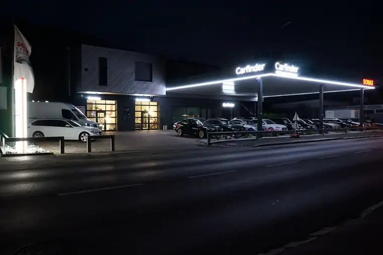 Moderne, bestens ausgestattete KFZ-Werkstatt, auch für §57 Überprüfungen, Hebebühnen, E-Ladestation und Personalräume!