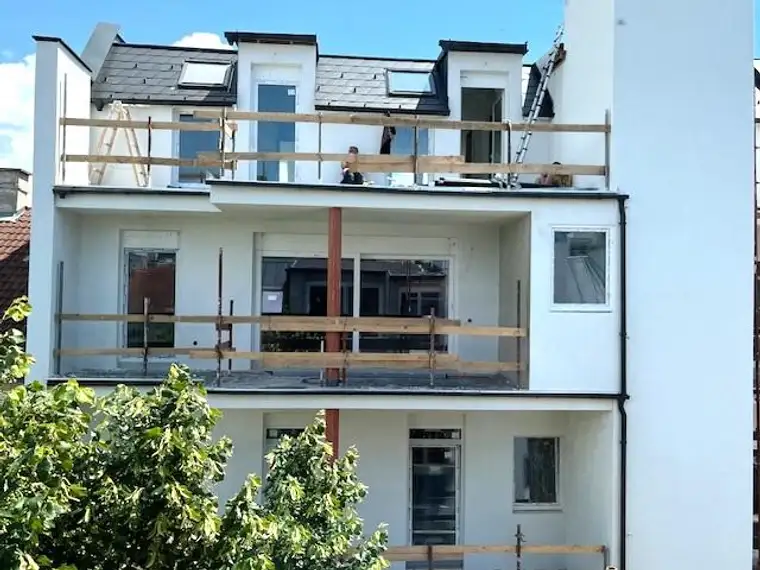 Sehr schöne ERSTBEZUG-Wohnungen mit Balkonen od.Terrassen