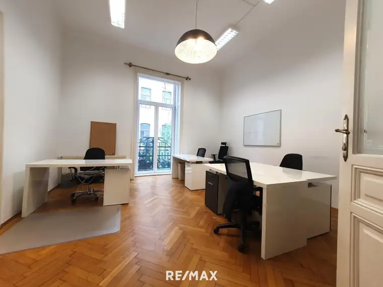 Flexibel anmietbares, möbliertes 2-Zimmer-Altbau-Büro beim WIFI