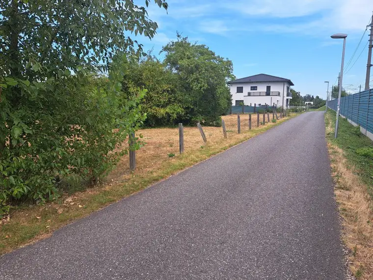 Bauträger aufgepasst! Baugrundstück für bis zu 8x Reihenhäuser in Linz-Pichling