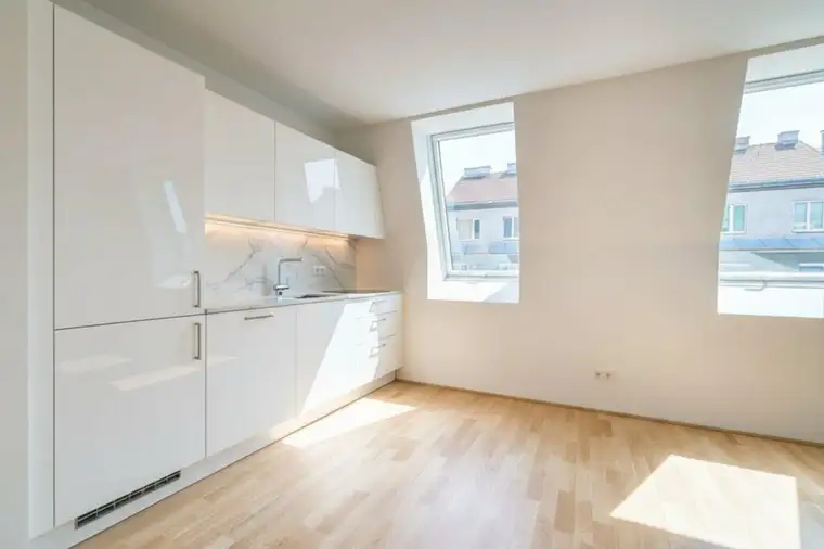 charmante DG-Wohnunge im hippen Stuwerviertel