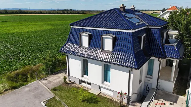 Exklusives Einfamilienhaus - 250m2 inkl. Wohnkeller - 7 Zimmer, 3 Bäder, Garten &amp; Sauna, Garage – sofort bezugsfertig
