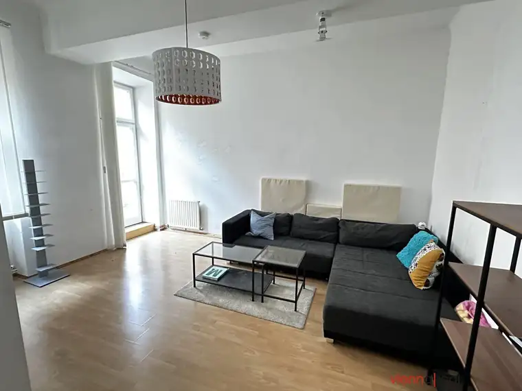 Moderne 2-Zimmer-Wohnung mit Balkon und Lift, Südwestausrichtung, Fahrradabstellplatz, 250m zur U-Bahn