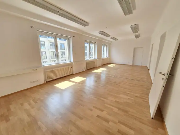 360° TOUR / Helles, zentral begehbares, modernes Neubaubüro in zentraler Lage des 11. Bezirkes