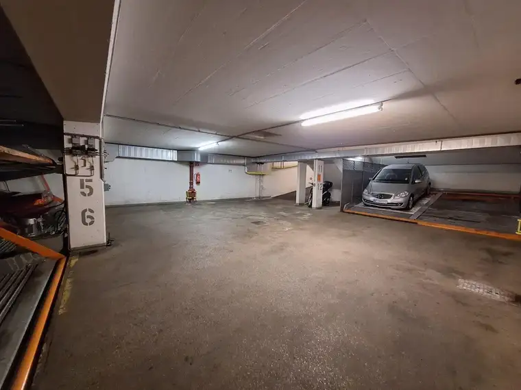 360 Tour / Tiefgaragenplatz (Duplex = Stapelparkplatz) in ruhiger, zentraler Lage des 3. Bezirks