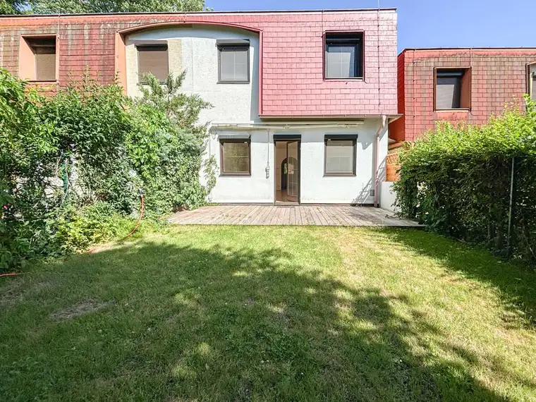 Mauer: Charmantes Reihenhaus Nähe Höpflerbad