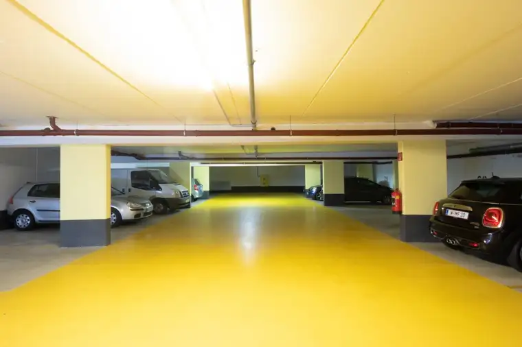 Garagenplatz in der Ottakringerstraße 173 gleich bei der U3