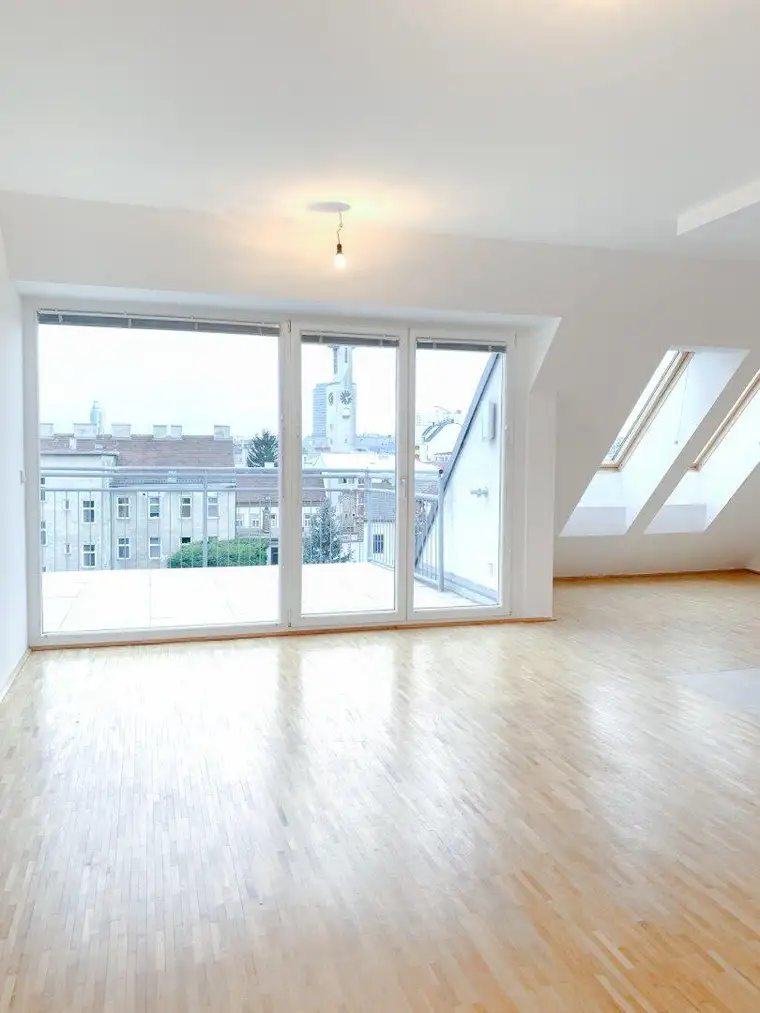 Traumhafte DG-Wohnung in 1210 Wien: 3 Zimmer, 3 Terrassen, modern und zentral!