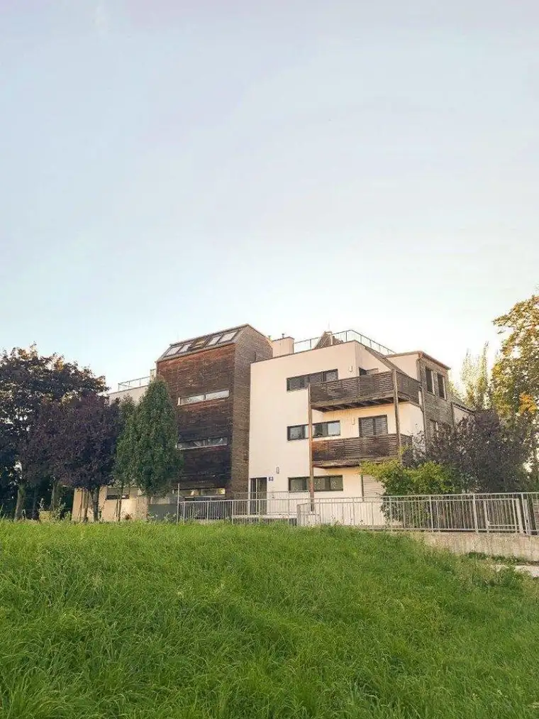 Herrliche 3-Zimmer-Wohnung mit 2 Balkonen in ruhiger Lage