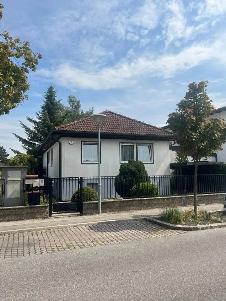 Charmantes Haus in Vösendorf mit Garten, Terrasse, Carport – 499.000 €!