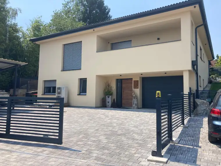 Haus in Aussichtslage am Nestelbachberg!