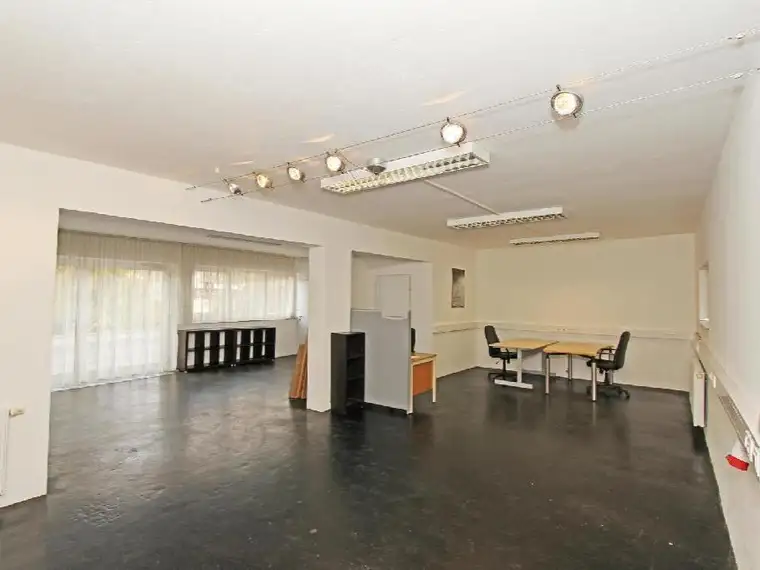 Schönes Büro zu vermieten in Graz-Raaba