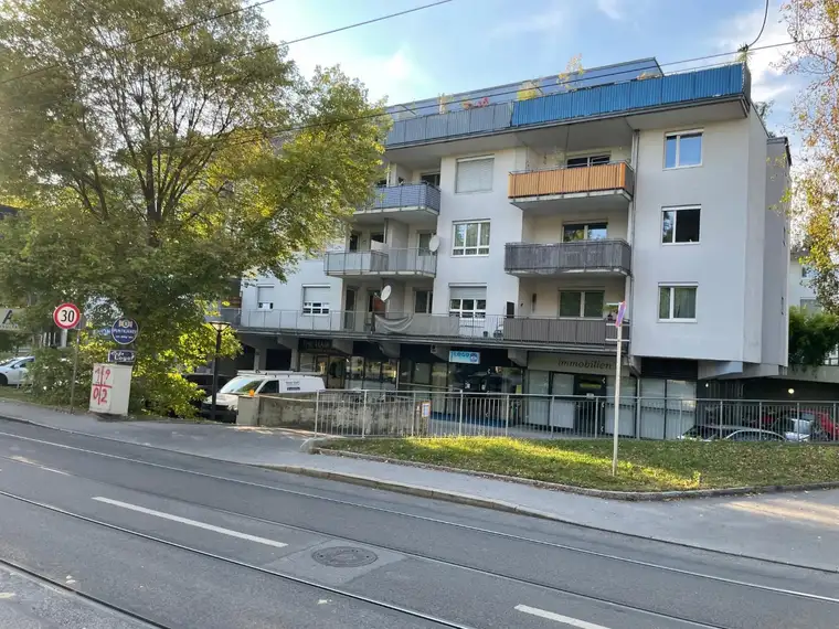 Neuer Preis !!! St. Peter, nette Pärchenwohnung in zentraler Lage mit Tiefgarage und Balkon