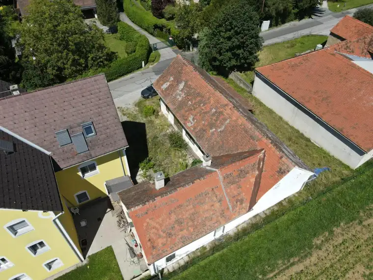 Grundstück mit Bestand in Petersbergen - Seltene Gelegenheit