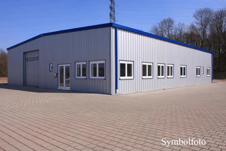 Große Lagerhalle mit Wohnung Nähe Autobahnabfahrt Lieboch