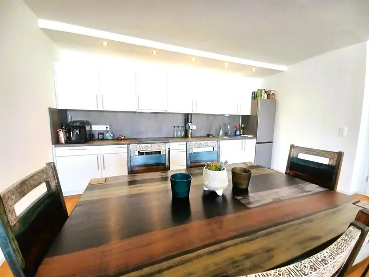Neu renovierte 2-Zimmer-Wohnung Nähe Citypark