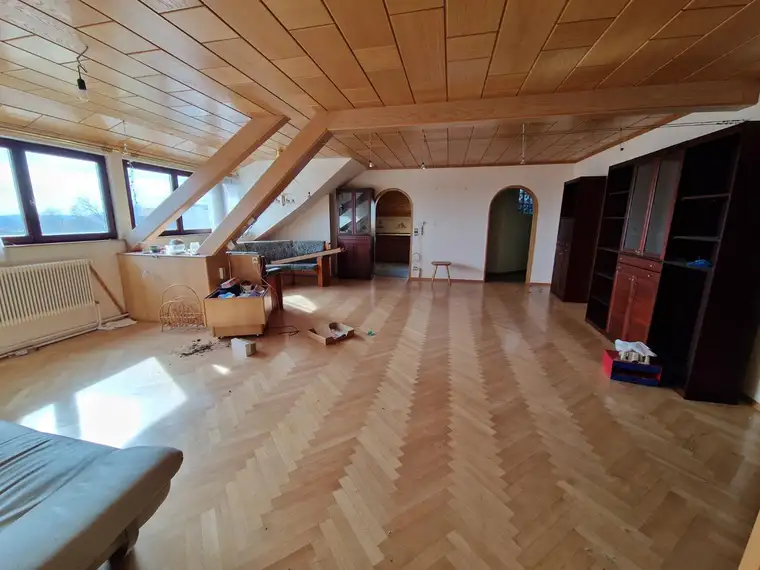 Geräumiges Wohnhaus im Herzen von Hartberg – Zentrale Lage mit großem Potenzial