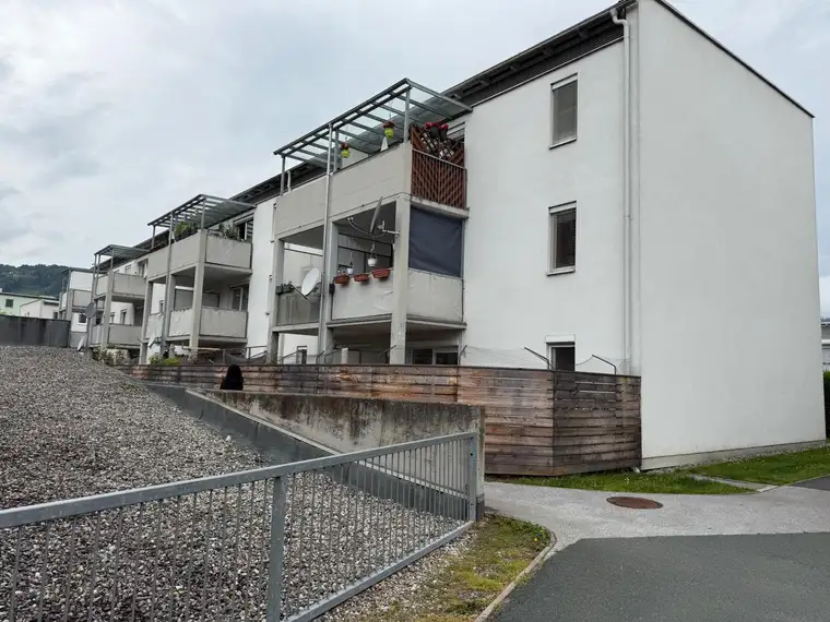 Schöne Pärchen, Single - Wohnung in guter Lage! mit TG, und Balkon!
