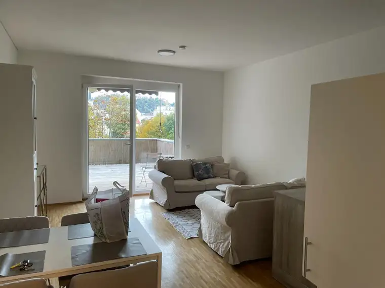 Barrierefreie 3 Zimmerwohnung mit großer Terrasse im Innenhof - Zentral gelegen Nähe Bahnhof - sehr gute Infrastruktur