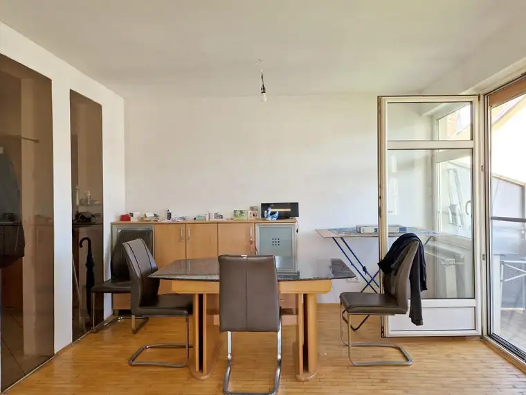 Helle 2,5-Zimmer-Wohnung mit hervorragender Infrastruktur