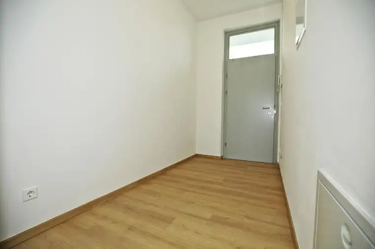 Neuwertiges, barrierefreies Büro im Zentrum von Graz-Andritz