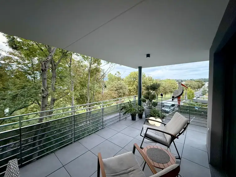 Moderne 2-Zimmer-Wohnung mit XL-Balkon und Tiefgarage in Graz-St. Peter beim ORF Park