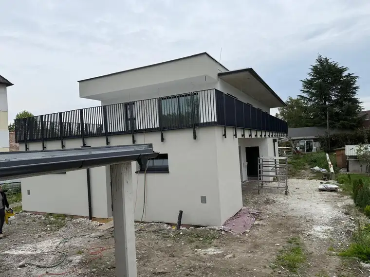 PENTHOUSE - ERSTBEZUG - CARPORT - DACHTERRASSE! Rohbau schon fertiggestellt!