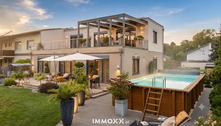 Passivhaus der Extraklasse: Pool, Photovoltaik-Speicher &amp; Dachterrasse in Linz-Kleinmünchen" · „HWB 9!