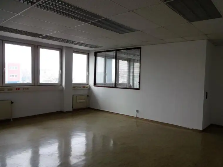 Moderne Büros in 1230 Wien - Verschiedene Größen: 54m²-80m² - Nähe Autobahn A23