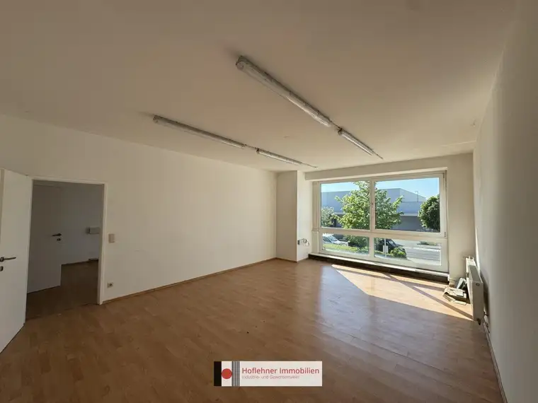 Lagerfläche mit Büro | 240,72 m² | 1. OG