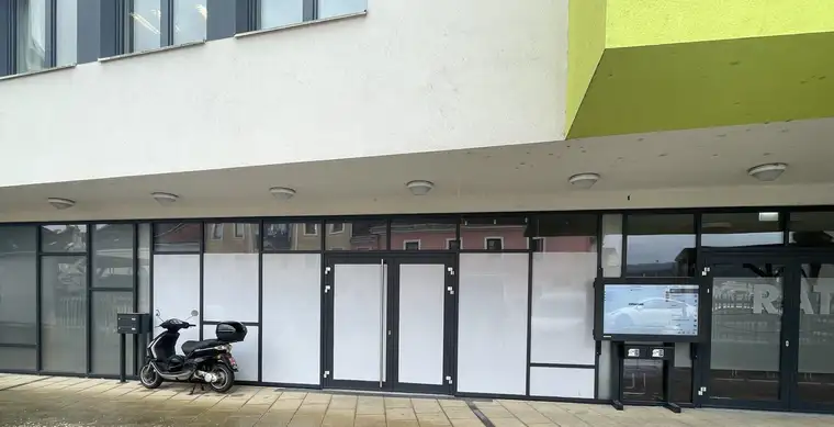 Erstbezug – Geschäftslokal direkt im Zentrum von Pöchlarn