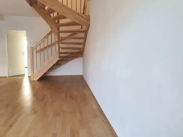 Hafnerbach (bei St. Pölten) - herrliche Maisonette Wohnung mit Garten – ein Traum für jede Familie!