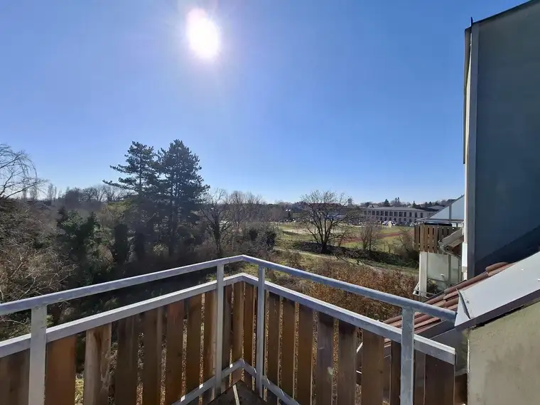 Geräumige Garconniere mit Balkon in der schönen Weinstadt Retz
